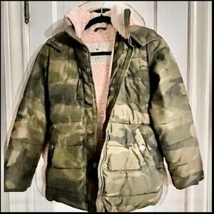 Camouflage Puffer Jacket Removable Hood Abercrombie & Fitch 9/10 Kids Sherpa EUC